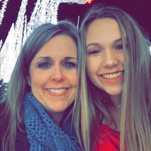 Meet your Posher, Dannette